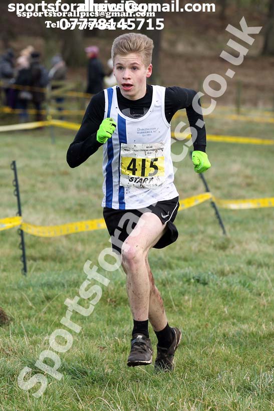 Mens under-17s cross country, 2019 North Eastern Cross Country Champs., Alnwick, Northumberland.  Photo: David T. Hewitson/Sports for All Pics